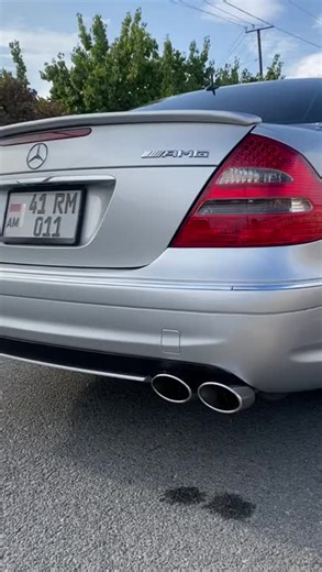 W211(e320) different exhaust sound