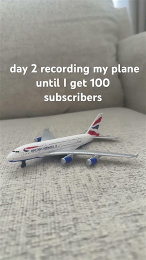 Day two of recording my plane until I get 100 subscribers