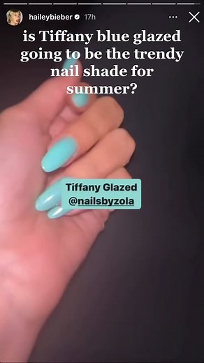 Tiffany Blue Nails: The Summer Nail Trend