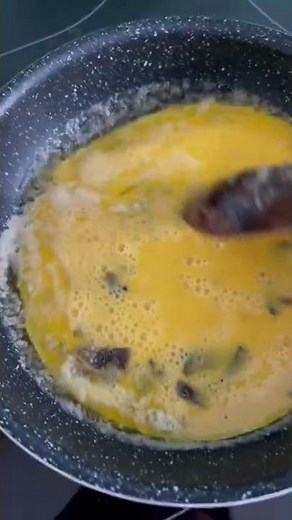 Oeufs brouillés à la truffe