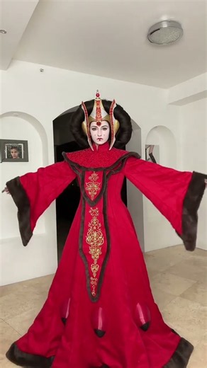 I’m literally so obsessed with this costume! DAY 10 of 31 Halloween costumes!! #starwars #costume