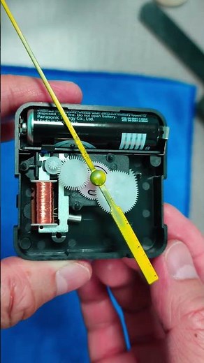 How a Wall Clock Works | Inside a Quartz Clock Movement