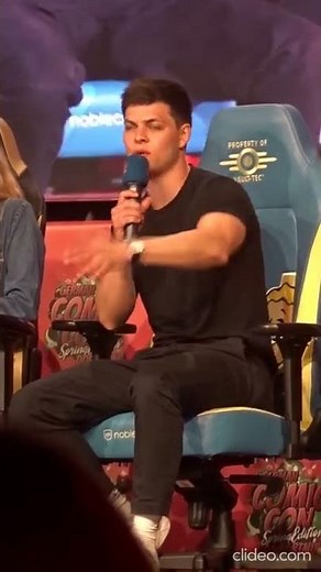Vikings: Ivar's acting advice on emotion and mental health (Alex Høgh Andersen)