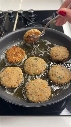 Crispy Lentil Cutlets Recipe | Easy Veggie Patties for Tea Time