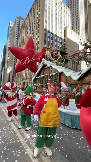 76K views · 1.7K reactions | Dancing through the @Macy’s Thanksgiving Day Parade ❤️旅 Happy Thanksgiving Everyone! | New York Mickey | Facebook