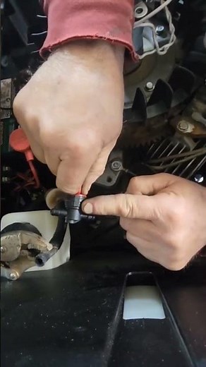 How to install an inline fuel shut off valve in one minute #zeroturn #smallengine #shorts #howto