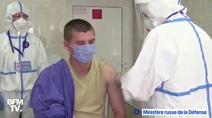 Un volontaire se fait inoculer le vaccin russe contre le coronavirus | BFMTV