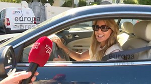VÍDEO | Carolina Molas, más sonriente que nunca tras su viaje a Roma con Tamara Falcó e Íñigo Onieva bit.ly/48HMdWx | CHANCE