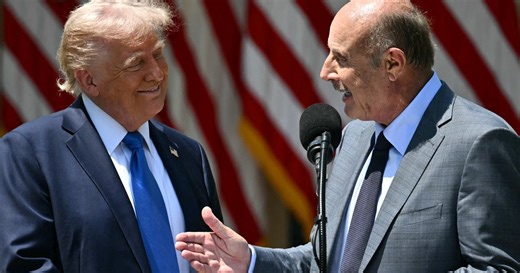 Dr. Phil’s Portrayal Of Donald Trump To His Face Has Critics 'LOL'ing So Hard