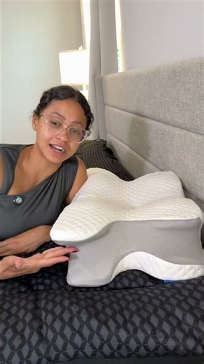 This is the best thing for the side and belly sleepers #cervicalpillow #pillow #neckpillow