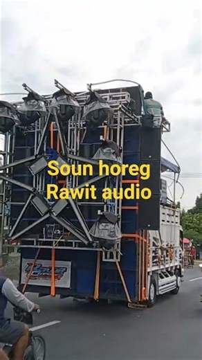 A series of East Javanese horeg sounds