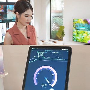 What does #Huawei transparent #fiber look like and what does it do? Watch to discover how it can transform your home #entertainment experience! #InThezone #UBBF2022 👉https://tinyurl.com/54t5993x #GreenIntelligentOptiX | Huawei