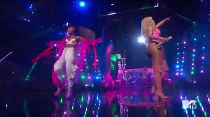 Ariana Grande and Nicki Minaj Perform ‘Side to Side’ at the 2016 VMAs