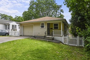 90 Acushnet Ave, Worcester, MA 01606 - MLS 73124612 - Coldwell Banker