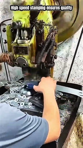 Metal Washers Using Mechanical Punch Press Workshop