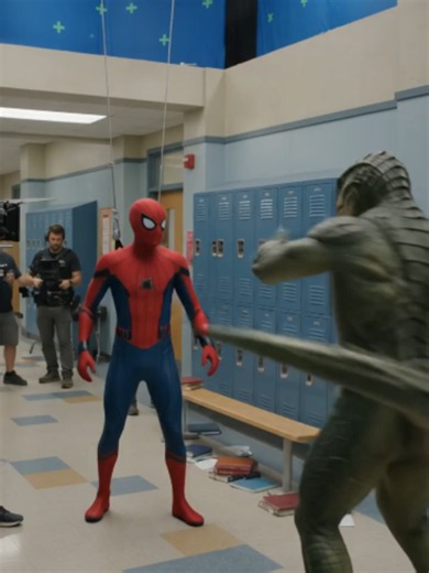 The Amazing Spider-Man — School Fight with The Lizard Behind the Scenes 🕷️🦎🎬 #TheAmazingSpiderMan #SpiderMan #TheLizard #SpiderManVsLizard #SchoolFight #BehindTheScenes #MovieScene #MovieMagic #ActionScene #SuperheroMovie #SpecialEffects #HollywoodBTS #AIVideo
