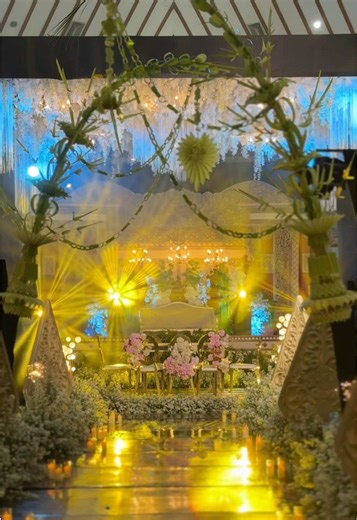 Dekorasi Pernikahan Adat Jawa yang Menawan