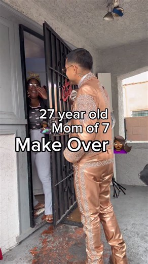 Yung Neat! Yung Neat! on Instagram: "🤍Surprised a Mom of 7 with a 🎄Christmas Makeover💄w/ @hair_by_jay1 📍@angelovipevents 📍 For more videos like this: Venmo: @neatmartinez Cash App: $neatmartinez Paypal: @neatmartinez Zelle: neatcutz93@gmail.com #yungneat #neatmartinez #hairbyjay #mamabennie #explore"