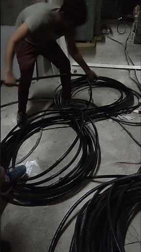 Electrical Cable Unloading from Cable Drum