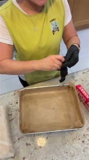 Ooooh week 9’s cookie pie White chocolate and jammy dodgers with raspberry jam! This one heated with some custard or ice cream? Will be amazing!!! The perfect winter warm up dessert!!! So I hope all you lucky week 9ers enjoy! PS watch this one on mute 😂🤦🏼‍♀️ The voice box is just not playing ball atm 😂😂 #cookiepie #jam #jammydodger #pappysbakery #dunloy #pappyspost #bakery #bakers #smallbusiness #postalbakes #bakerypost #traybakes #whitechocolate #husbandandwife #couple | Pappy's Bakery