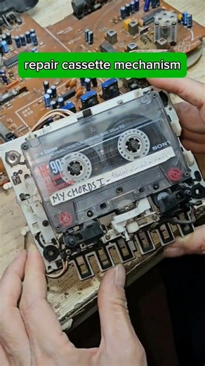 Probar el mecanismo del casete después de la reparación. #cassetteplayer