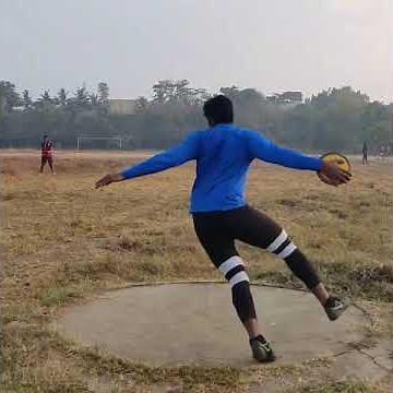 Discus throw slow motion