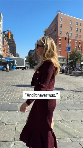 Michelle Perchuk | Forbes Career Coach on Instagram: "You did everything right. Climbed the ladder. Hit the numbers. Earned the title. And yet… something feels off. That’s not burnout. That’s misalignment. When your identity is tied to a title, success starts to feel like a trap instead of a win. And the longer you ignore it, the louder it gets. This isn’t about quitting. It’s about redefining what success actually looks like on your terms. I put together a Career Clarity Guide for high-performi