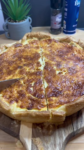 Recette Quiche Lorraine Facile: Ingrédients, Cuisson en 45 Min