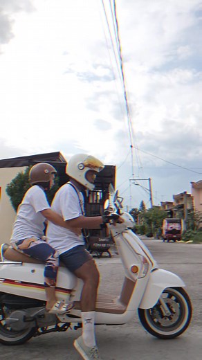 Kymco Like 125: Retro Scooter Adventures