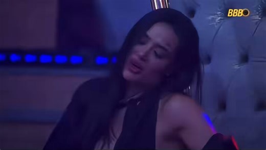 ELES SE DESEJANDO MUITO AQUI