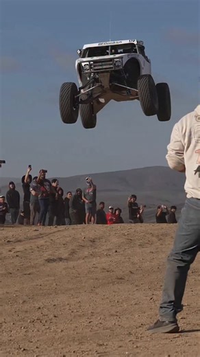 torque_x07 on Instagram: "Defender vs Dakar Queen Pajero | 12-Time Dakar Champion Ka Sach #DefenderVsPajero #DakarRally #DakarQueen #MitsubishiPajero #LandRoverDefender 12TimeChampion DakarLegend OffRoadBeast RallyRaid MotorsportIndia CarBattle SUVComparison RallyHistory ExtremeOffRoad ReliabilityOverPower JapaneseEngineering 4x4Life DesertRacing AutoFacts CarEnthusiast MotorsportFacts RallyCars DefenderDakar PajeroLegacy ToyotaHilux Peterhansel DakarWinner AutoReels CarShorts"