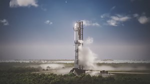 Watch the moon landing plan change – and why it’s getting dangerous