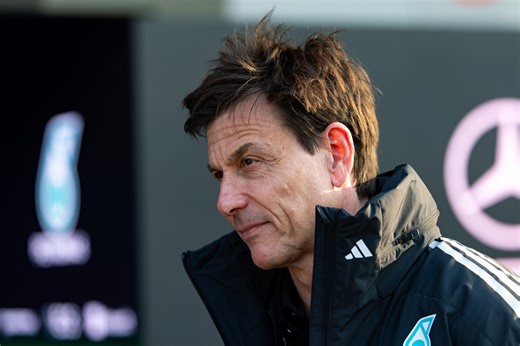 F1: Wolff se irrita com novos rumores "idiotas" da ida de Verstappen à Mercedes