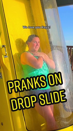 Hilarious Water Park Prank on Drop Slide
