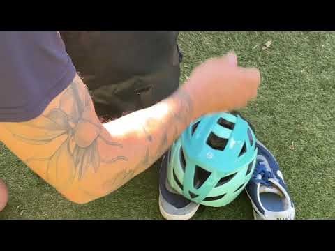 Unboxing + Review: What Makes the Bike Pannier Stand Out W6413