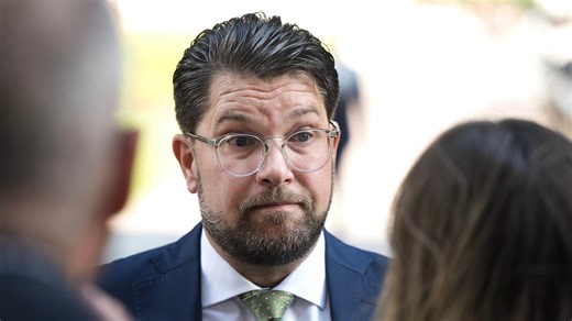 Åkessons Tidö-pikar i hälsningen till M-ledaren