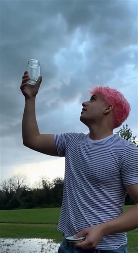 🤯 Lightning in a Jar?! #sora #comedy #magic #subscribe