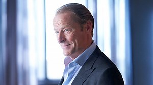 Titans: Season 2, Episode 7 - "Bruce Wayne" Review