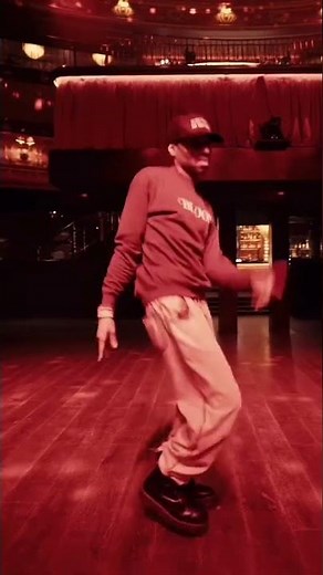 Ok, y’all asked for the “no business” line dance tutorial 😏#NoBusinessLineDance #durandbernarr