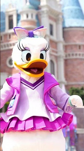 Daisy Duck #disney #disneyland #disneyparks