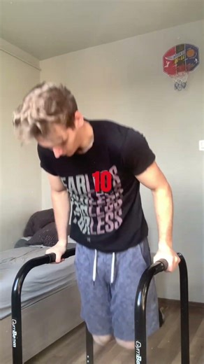 Push ups hack😎 #shorts #calisthenics #viral