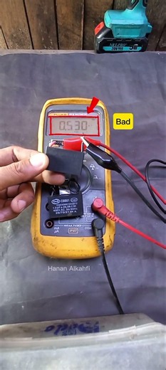 testing capacitors that are often used by home fans #capacitor #multitester