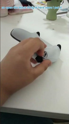 how to open a ps5 controller
