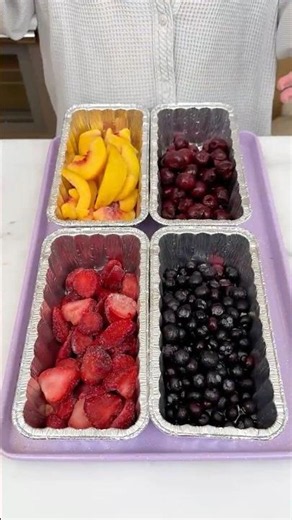 This dessert is a crowd pleaser! #recipe #easyrecipe #foodie #food #dessert #baking