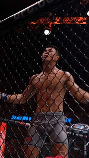 Tough as nails 😤 SangWook Kim battles back in round two to get the submission victory! #RTU4 | UFC