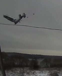Video footage showing Russian Ministry of Defense Antonov An-22 “Antei” (RF-08832) crashing on December 9, 2025, during a post-maintenance test flight near the Uvodskoye Reservoir in Ivanovo Region. All seven on board perished. Video: Respective Owner #AviatorsMaldives | www.aviatorsmaldives.com Telegram Channel: https://t.me/Aviators_Maldives | Aviators Maldives