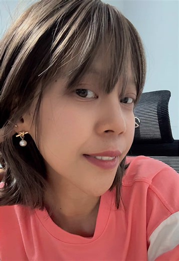 A Touch of Elegance for Christmas 💚 #Fyp #tiktokshop #solisjewelry #standwithjana #earrings