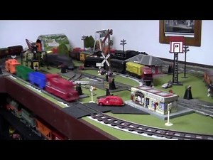 Running Marx Plastic Windup Trains