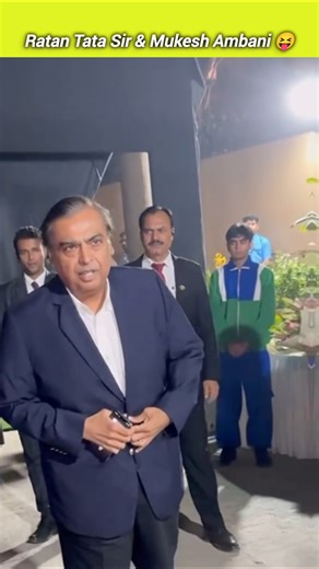 Ratan Tata Sir & Mukesh Ambani 😝👇#ratantata #mukeshambani #shortvideo