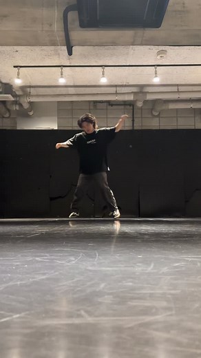 Easy move combination part5 @syai_n_yohe #breakdance #bboy #dance #move #tricking #parkour #gymnastics #rhythmic_gymnastics #chair #japan #fyp #ブレイクダンス #アクロバット #ダンスバトル #ダンス | Yohei Mizuno